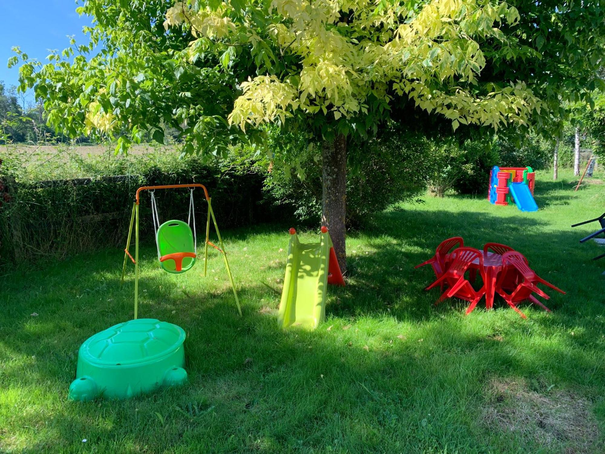 Gite 3 Etoiles Les Gourlines Avec Balneo, Veranda, Piscine Et Garage Avermes Exteriör bild